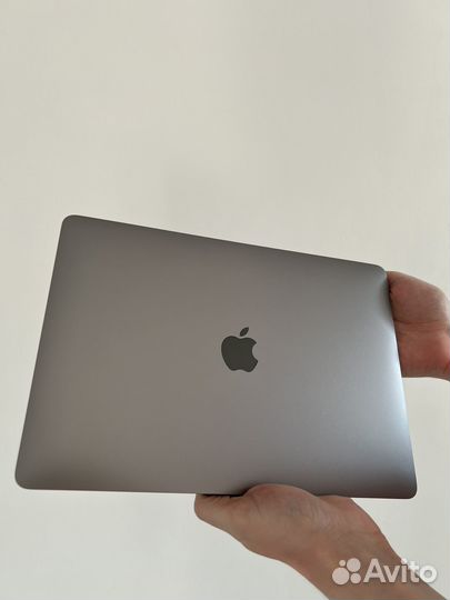 Macbook pro 13 2020 m1