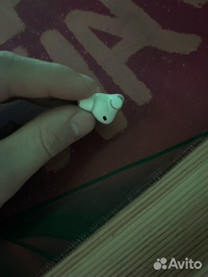 Airpods pro 1 наушник левый origenal