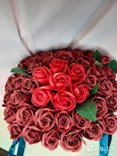 Шикарный букет на 8е марта из мыльных роз