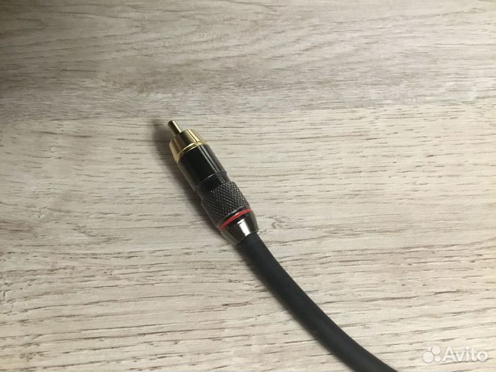 Коаксиальный цифровой кабель