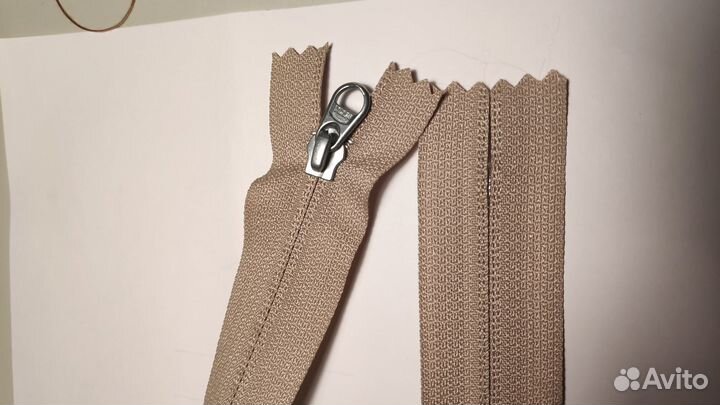 Молнии YKK с реверсными бегунками