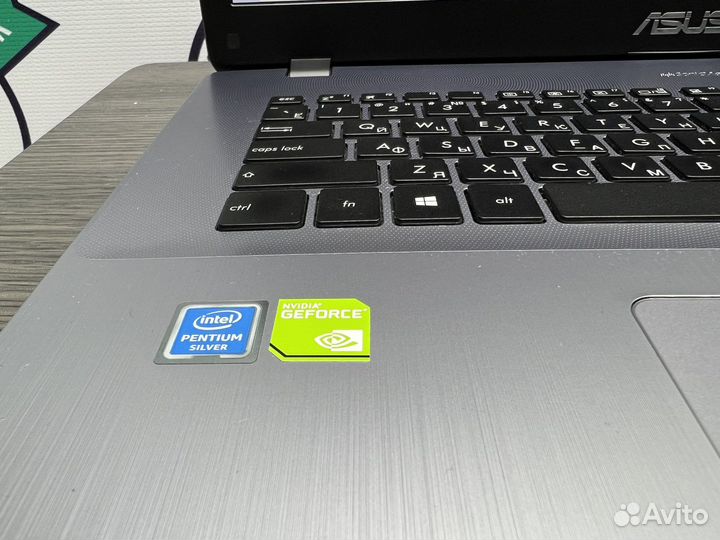 Огромный игровой Asus 4 ядра GeForce MX110 SSD 256