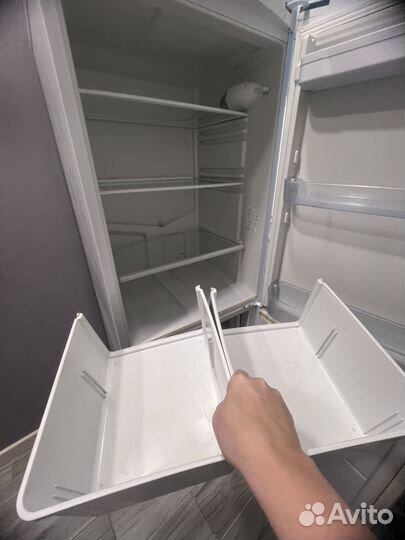 Холодильник 2х камерный Indesit