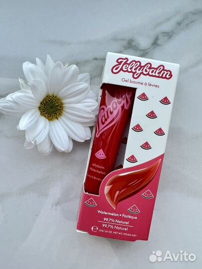 Средства для ухода за губами новые