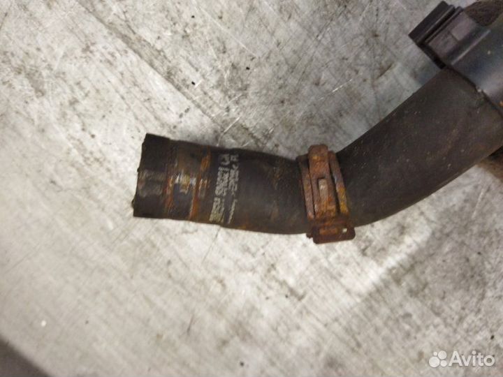 Патрубок отопителя Ford Focus 3 хетчбэк 1.6L