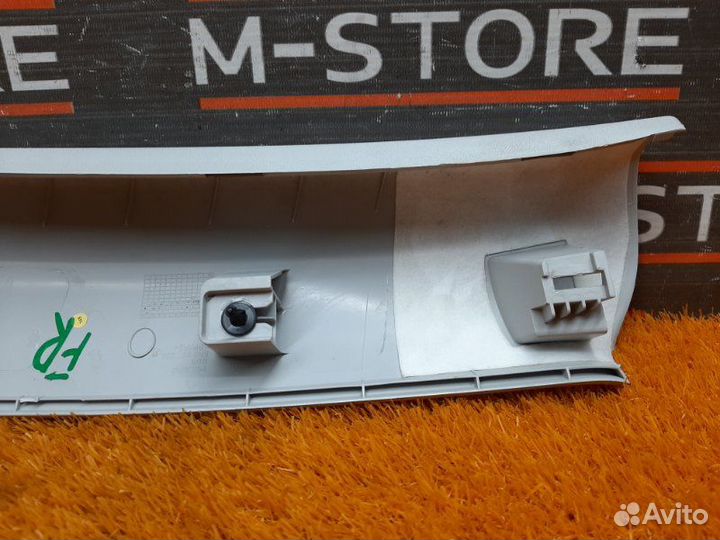 Обшивка стойки передняя правая Volkswagen Tiguan