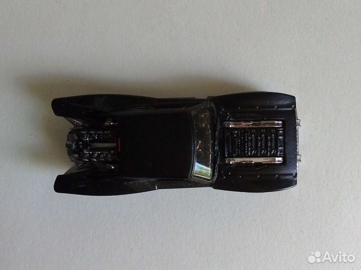 Hot Wheels batmobile оригинал