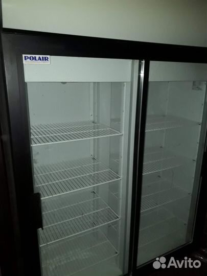 Холодильный шкаф