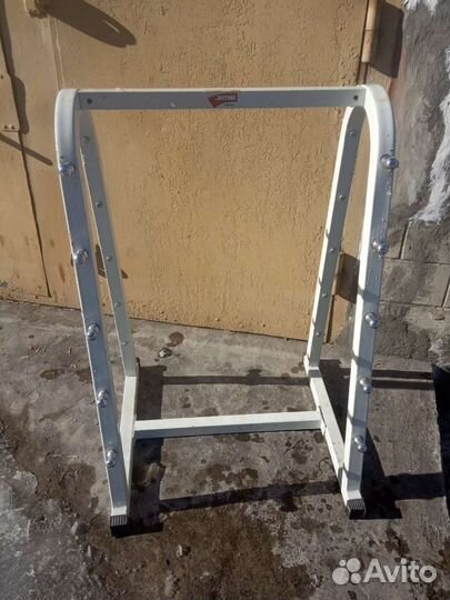 Стойка под штанги