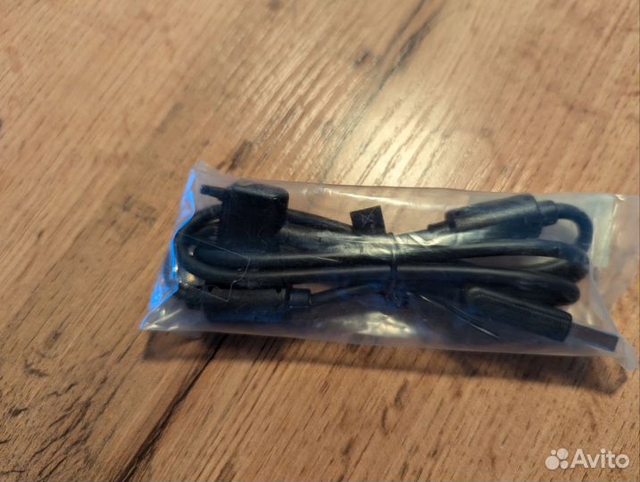 Sony Ericsson DCU-60 Data/Charging USB Cable