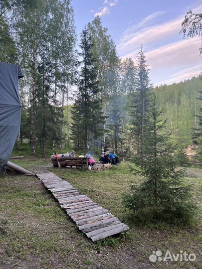 Кемпинг на берегу реки/Палаточный лагерь