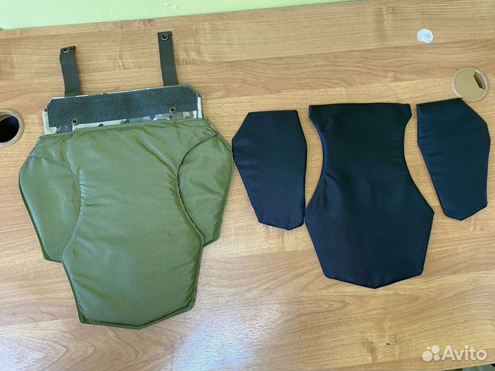 Напашник трёхлепестковый Бр1