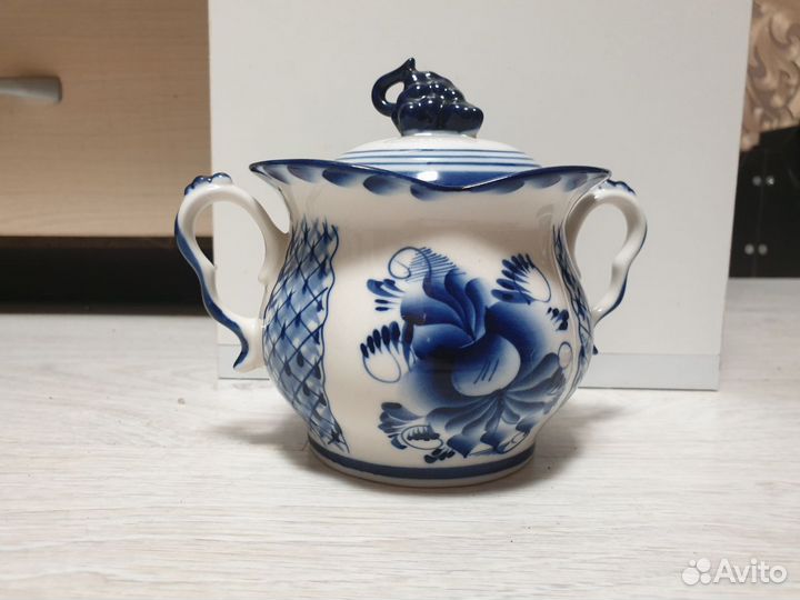 Фарфоровая посуда гжель