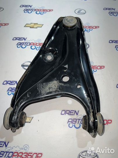 Рычаг подвески нижний правый Nissan Almera G15 1.6