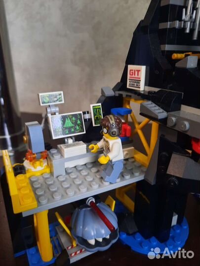 Lego ninjago Логово Гармодона в вулкане