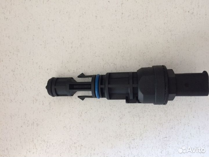 Датчик скорости Renault Logan
