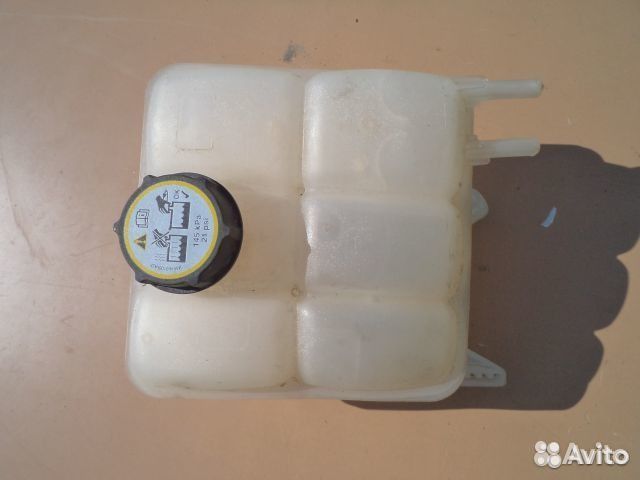 Форд Фокус 2 бачок расширительный