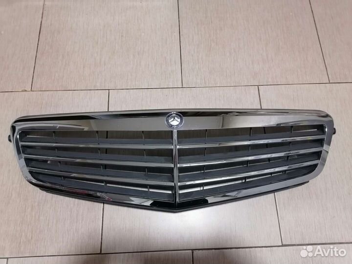 Решетка радиатора mercedes w204