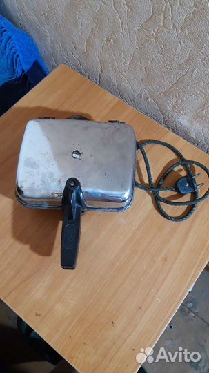 Электровафельница СССР советская