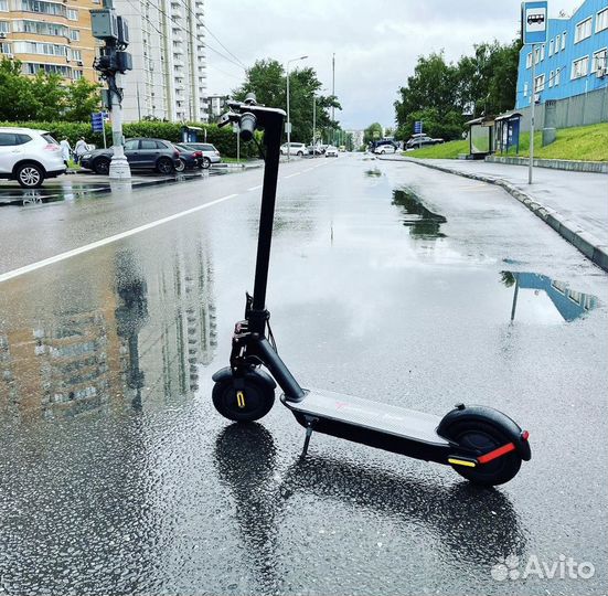 Электросамокат Yokamura i8 Pro (полный привод)