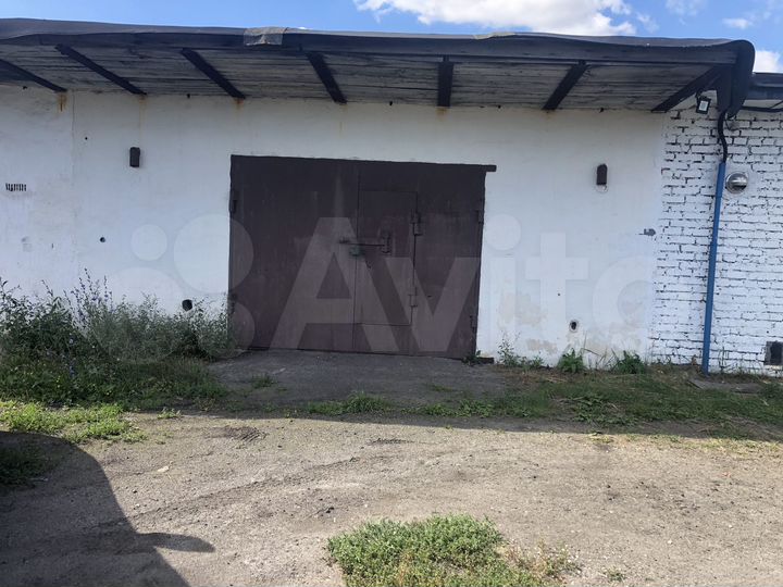 Гараж, > 30 м²