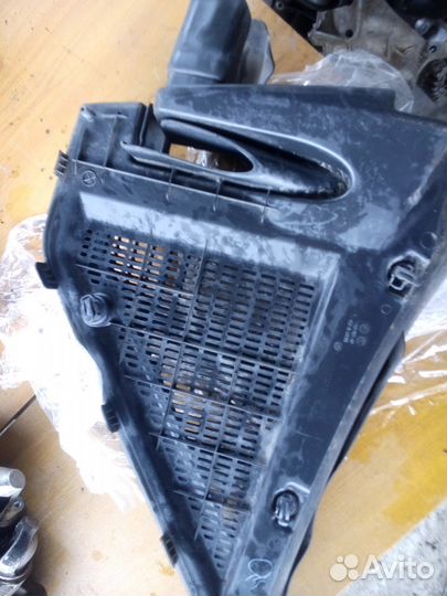 BMW X5 E70 Решетка стеклоочистителя (жабо)