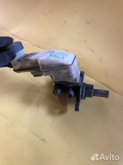 Главный тормозной цилиндр toyota vitz