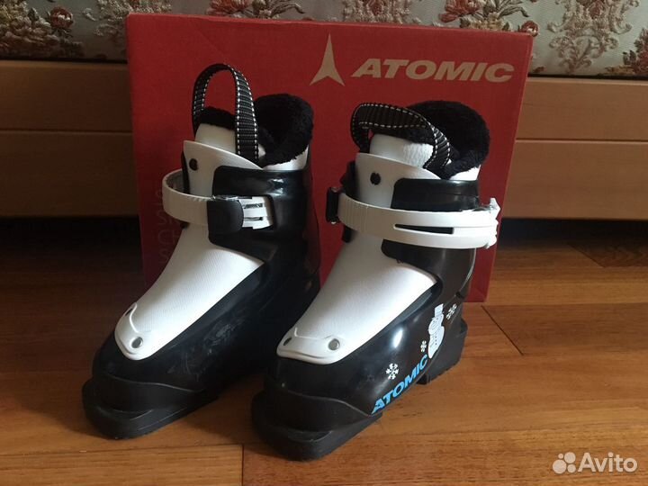 Горнолыжные ботинки 15 р. Atomic Hawx Jr1
