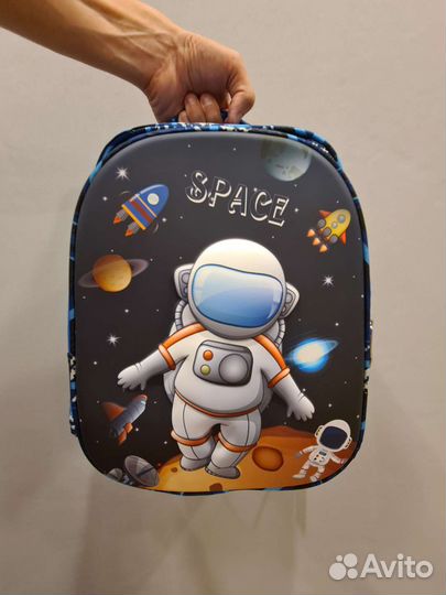 Школьный 3D рюкзак для мальчиков с космонавтом