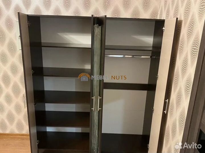 Шкаф распашной новый