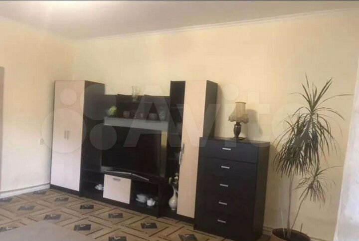 Дом 48 м² на участке 1 сот.