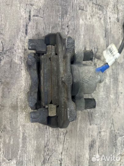 Суппорт передний правый Renault Logan LS0 2017