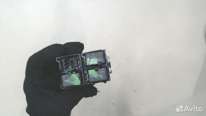 Блок реле Peugeot 207, 2008