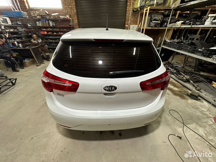 В разборе Kia Rio 3 Хэтчбэк 11-17 г. на Запчасти