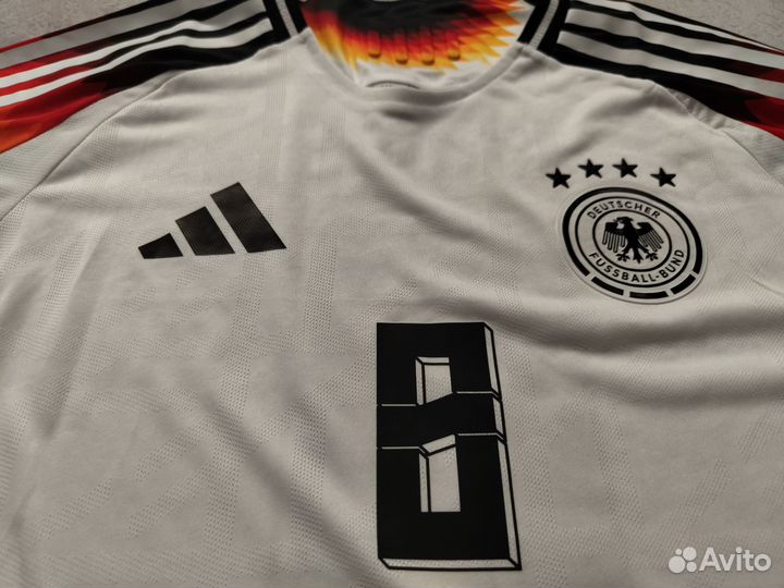 Домашняя футболка сборной Германии 2024
