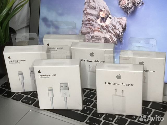 Зарядка на iPhone 5W арт.124