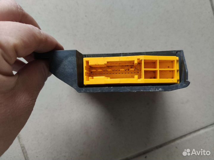 Блок управления AIR BAG Renault Sandero 09-14г.в