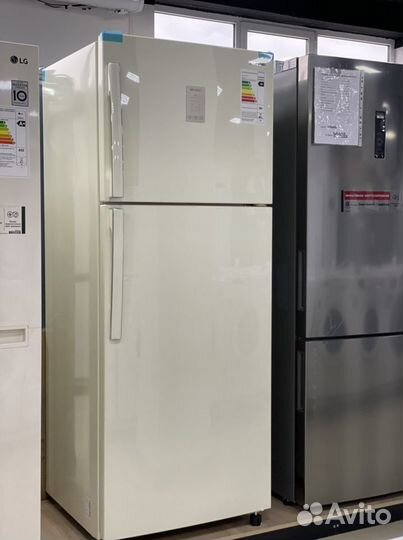 Холодильник широкий Samsung 70см Бежевый