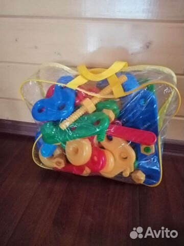 Конструктор пластиковый