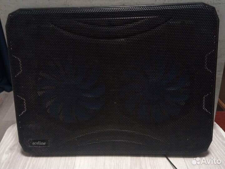 Подставка для ноутбука с вентиляторами