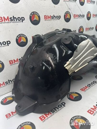 Подкрылок передний правый Mercedes-Benz Ml270 W163