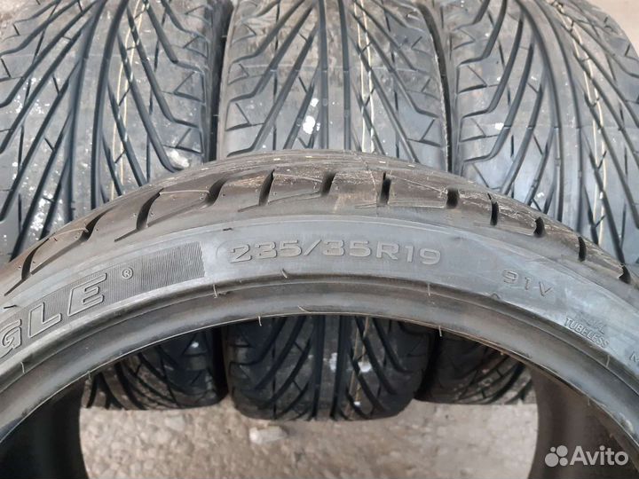 Triangle TR968 235/35 R19