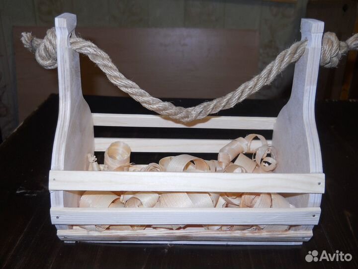 Ящики, корзины подарочные для спиртного из дерева