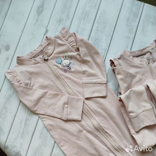 Новый комбинезон на девочку 92 см