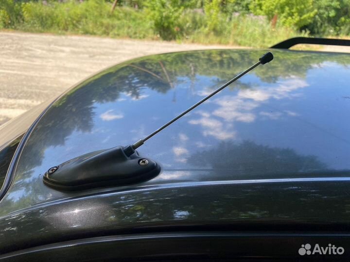 Антенна Mitsubishi Space Wagon 2