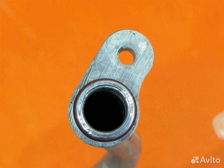 Трубка кондиционера w176 A-class 270.910