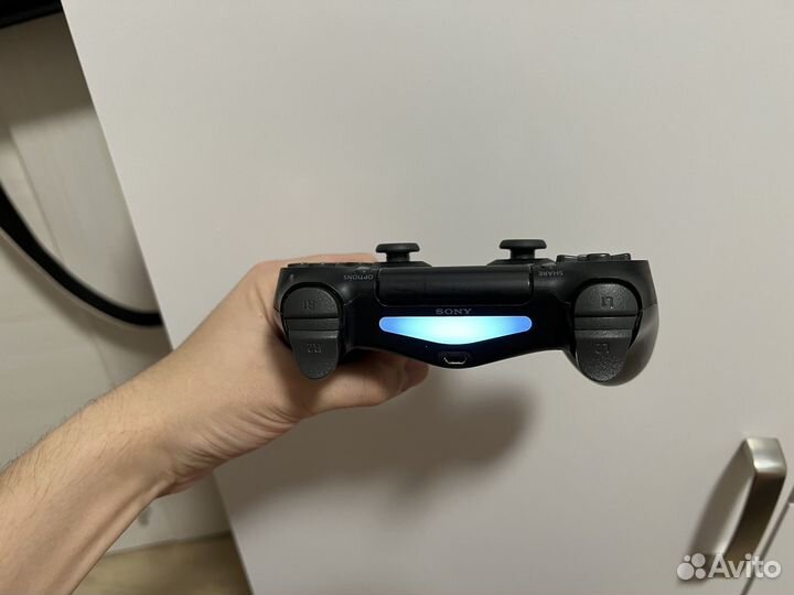 Sony playstation 4 slim