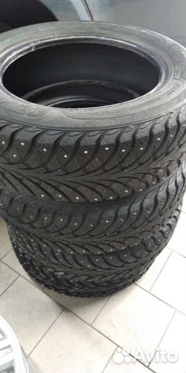 Goodyear UltraGrip 175/65 R14 82T