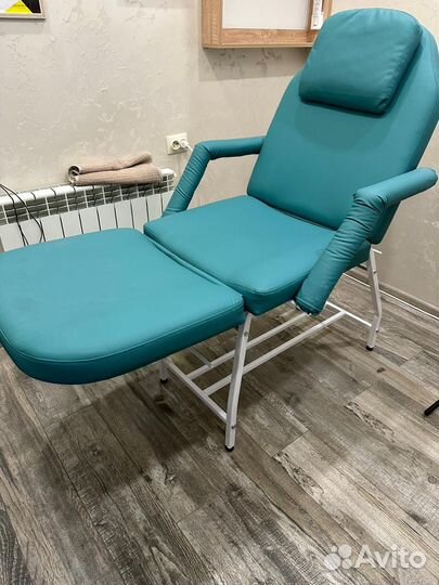 Массажный стол