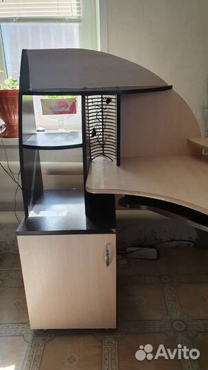 Компьютерный столик бу